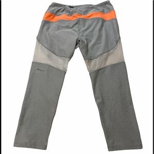 By Gottex Capri leggings